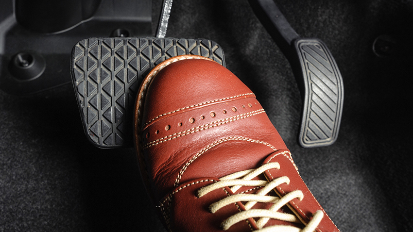 NHỮNG SAI LẦM PHÁ HỦY HỆ THỐNG PHANH Ô TÔ